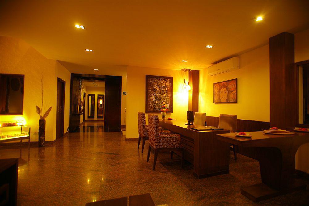 Aparthotel Justa Indiranagar Bangalore Exterior foto